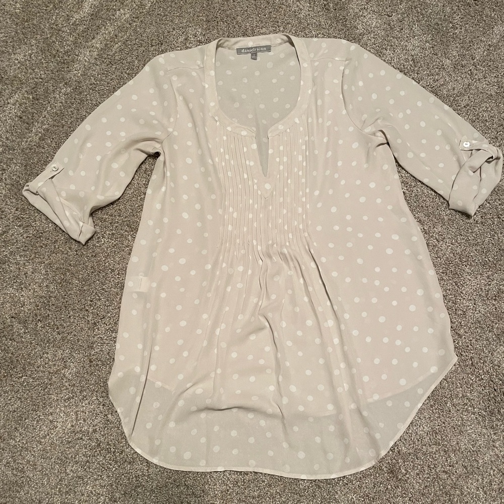 Daniel Rainn maternity lightweight polka dot 3/4-sleeve blouse